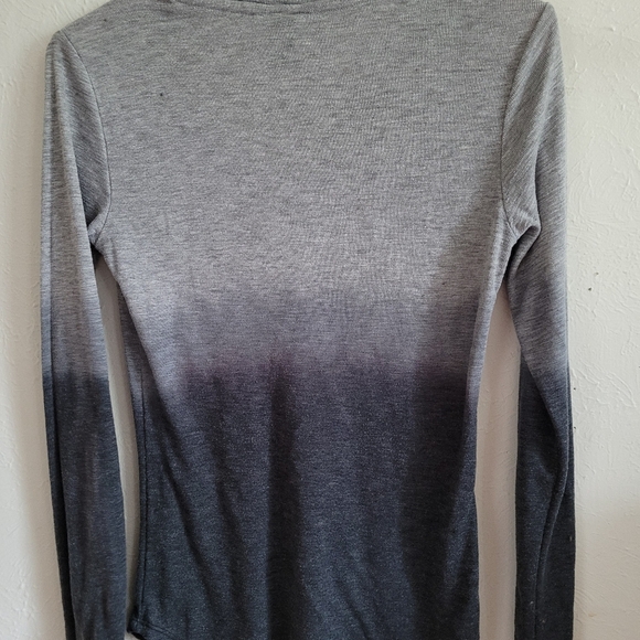 Rue21 long sleeve - Picture 7 of 7